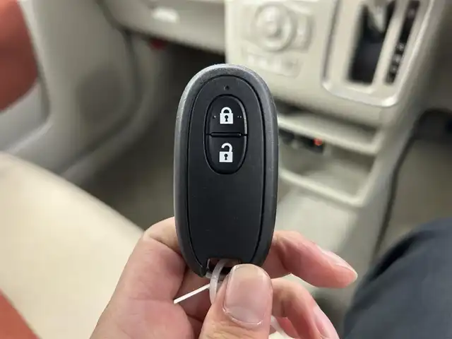 スズキ ラパン S セレクション 千葉県 2018(平30)年 3.4万km リフレクティブオレンジM/ホワイト2トーン 純正SDナビ/（CD/DVD/bluetooth/フルセグ）/バックカメラ/全方位カメラ/ウッド調パネル/アイドリングストップ/衝突軽減ブレーキ/前席シートヒーター/スマートキー/プッシュスタート/オートライト/オートエアコン/ステアリングスイッチ/純正フロアマット/純正ドアバイザー