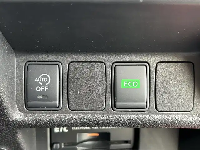 日産 エクストレイル 20Xt ブラックエクストリーマーX エマB 熊本県 2016(平28)年 2.2万km バーニングレッド 4WD/純正SDメモリナビ/AM/FM/CD/DVD/Bluetooth/USB/AUX/アラウンドビューモニター/ビルトインETC/ドライブレコーダー（前）/ABS/横滑り防止装置/車線逸脱警報/後側方車両検知警報/エマージェンシーブレーキ/ふらつき警報/進入禁止警報/駐車支援/LEDヘッドライト/フォグランプ/オートライト/ハーフレザーシート/シートヒーター（D/N)/プッシュスタート/スマートキー/スペアキー×2/純正革巻きステアリング/ステアリングスイッチ/電動格納ミラー/ミラーウィンカー/ドアバイザー/純正フロアマット/W+サイド+カーテンエアバック