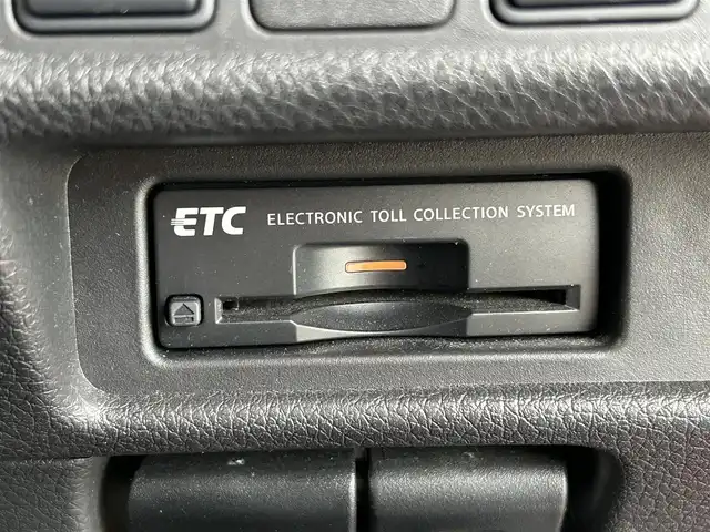 日産 エクストレイル 20Xt ブラックエクストリーマーX エマB 熊本県 2016(平28)年 2.2万km バーニングレッド 4WD/純正SDメモリナビ/AM/FM/CD/DVD/Bluetooth/USB/AUX/アラウンドビューモニター/ビルトインETC/ドライブレコーダー（前）/ABS/横滑り防止装置/車線逸脱警報/後側方車両検知警報/エマージェンシーブレーキ/ふらつき警報/進入禁止警報/駐車支援/LEDヘッドライト/フォグランプ/オートライト/ハーフレザーシート/シートヒーター（D/N)/プッシュスタート/スマートキー/スペアキー×2/純正革巻きステアリング/ステアリングスイッチ/電動格納ミラー/ミラーウィンカー/ドアバイザー/純正フロアマット/W+サイド+カーテンエアバック