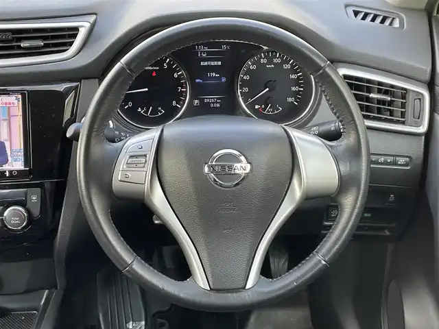 日産 エクストレイル 20X エマージェンシーブレーキ 福岡県 2016(平28)年 9万km ブリリアントホワイトパール (株)IDOMが運営する【じしゃロン八幡西店】の自社ローン対象車両になります。こちらは現金ご利用時の価格です。自社ローンご希望の方は別途その旨お申付け下さい。/衝突被害軽減システム/社外SDナビ/フルセグ/Bluetooth/バックカメラ/ETC/オートライト/カプロンシート/前席シートヒーター/コーナーセンサー