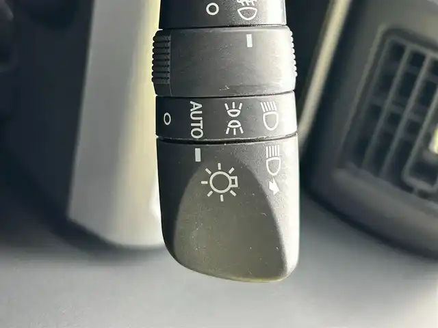 ダイハツ ウェイク G ターボ SA Ⅲ 福島県 2018(平30)年 2.7万km パールホワイトⅢ /オフビートカーキM ・ナビ　/・フルセグＴＶ　/・衝突軽減システム　/・バックカメラ/・全方位モニター　/・両側パワースライドドア　/・アイドリングストップ　/・ドライブレコーダー /・ステアリングスイッチ /・コーナーセンサー /・プッシュスタート　/・スマートキー　/・ＥＴＣ　/・ＬＥＤライト