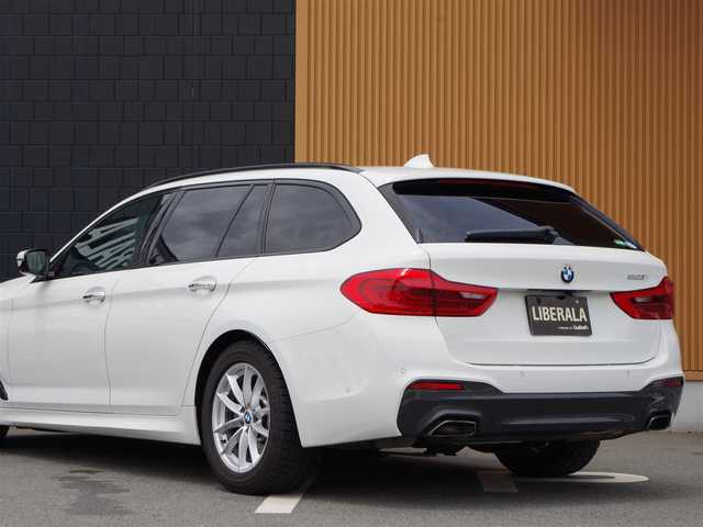 ＢＭＷ ５２３ｉ 埼玉県 2018(平30)年 6.8万km 白 スライディングルーフ/アダプティブクルーズコントロール/全周囲カメラ/ブラインドスポットモニター/パークディスタンスコントロール/インテリジェントセーフティ/レーンキープアシスト /ETC/ドラレコ/冬タイヤ/純正ホイール積み込み