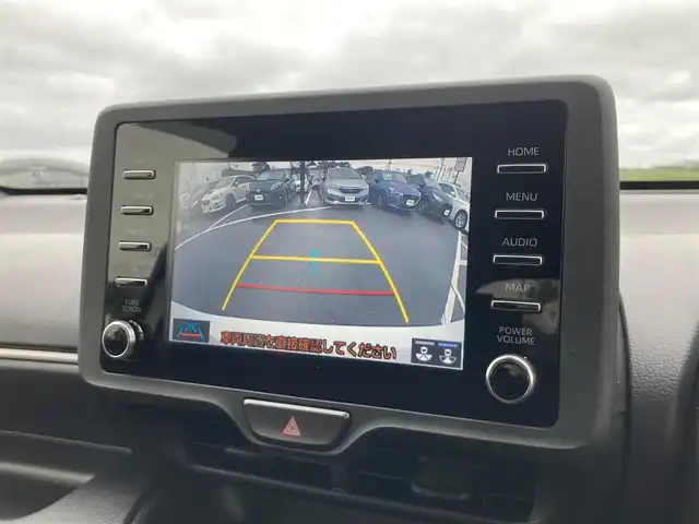 トヨタ ヤリス ハイブリッド X 鳥取県 2022(令4)年 1.6万km スーパーホワイトⅡ 純正ナビ/BT/USB/バックカメラ・ETC/トヨタセーフティセンス/レーンキープアシスト/パーキングサポートブレーキ/レーダークルーズコントロール/ドライブレコーダー/社外17インチアルミホイール/オートハイビーム/ウィンカーミラー/キーレスキー/純正フロアマット/ドアバイザー