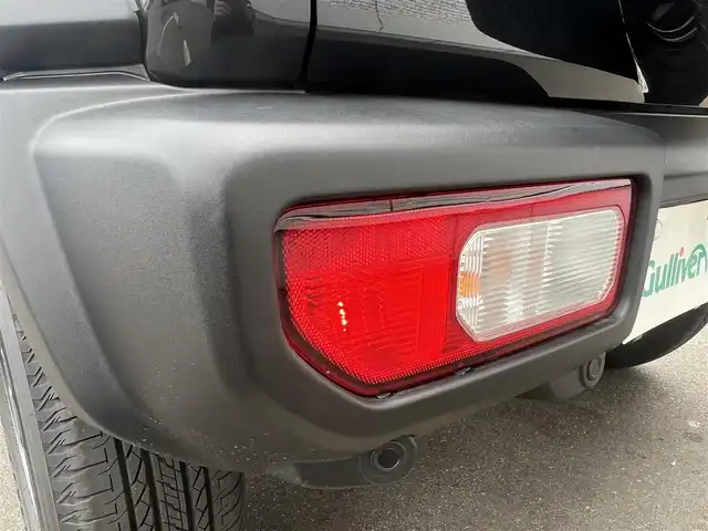 スズキ ジムニー ノマド FC 秋田県 2025(令7)年 0.1万km 黒 ４WD/衝突軽減システム/LEDヘッドライト/純正アルミ/スマートキー/アイドリングストップ/コーナーセンサー/クルーズコントロール/オートマチックハイビーム/レーンキープアシスト/プッシュスタート/ダウンヒルアシストコントロール/ステアリングスイッチ/背面タイヤ/ヘッドライトウォッシャー/ミラーヒーター/オートライト/オートエアコン/パワーステアリング/パワーウィンドウ/レベライザー/横滑り防止/電動格納ウィンカーミラー/保証書/取扱説明書/記録簿