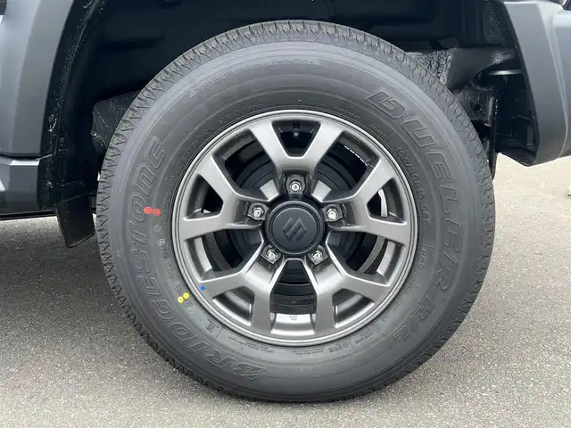 スズキ ジムニー ノマド FC 秋田県 2025(令7)年 0.1万km 黒 ４WD/衝突軽減システム/LEDヘッドライト/純正アルミ/スマートキー/アイドリングストップ/コーナーセンサー/クルーズコントロール/オートマチックハイビーム/レーンキープアシスト/プッシュスタート/ダウンヒルアシストコントロール/ステアリングスイッチ/背面タイヤ/ヘッドライトウォッシャー/ミラーヒーター/オートライト/オートエアコン/パワーステアリング/パワーウィンドウ/レベライザー/横滑り防止/電動格納ウィンカーミラー/保証書/取扱説明書/記録簿