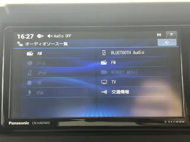 スズキ ジムニー XL 埼玉県 2023(令5)年 0.7万km ミディアムグレー 禁煙車　純正ナビ　CD　DVD　BT　フルセグTV　シートヒーター　ETC　電格ミラー　背面タイヤ　ダウンヒルアシストコントロール　アンチブレーキシステム　横滑り防止装置　オートライト