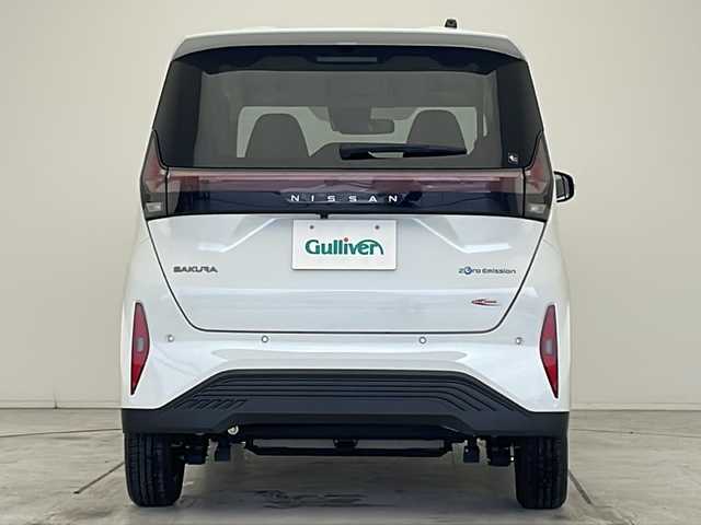 日産 サクラ X 愛知県 2024(令6)年 0.2万km ホワイトパール 衝突被害軽減ブレーキ/純正9インチディスプレイオーディオ（ナビ無し）/全方位カメラ/Bluetooth/バックカメラ/コーナーセンサー/純正アルミホイール/LEDヘッドライト/オートマチックハイビーム/ステアリングスイッチ/スマートキー/プッシュスタート