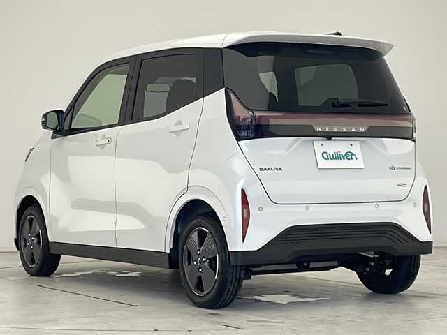 日産 サクラ X 愛知県 2024(令6)年 0.2万km ホワイトパール 衝突被害軽減ブレーキ/純正9インチディスプレイオーディオ（ナビ無し）/全方位カメラ/Bluetooth/バックカメラ/コーナーセンサー/純正アルミホイール/LEDヘッドライト/オートマチックハイビーム/ステアリングスイッチ/スマートキー/プッシュスタート