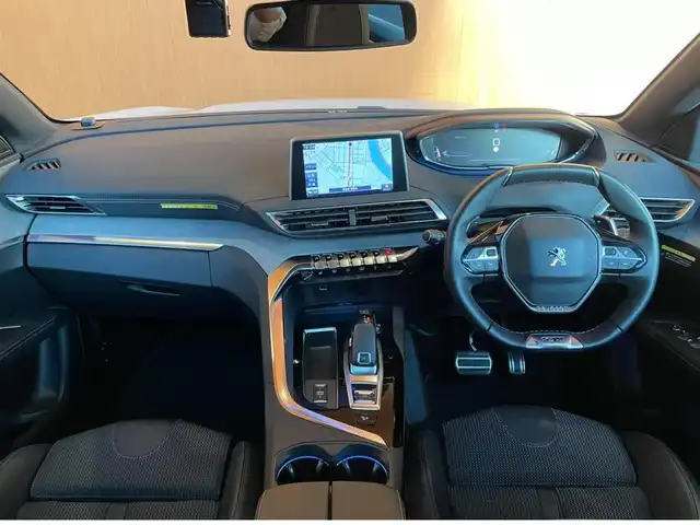 プジョー ３００８ GT ブルー HDi 愛知県 2022(令4)年 1.8万km パール 純正ナビ /フルセグTV /AppleCarPlay /360度カメラ /パノラマガラスルーフ/黒半革シート /シートヒーター /パワーバックドア /ACC /ブラインドスポット /レーンキープ/黒半革シート /シートヒーター/LEDヘッドライト
