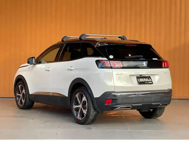 プジョー ３００８ GT ブルー HDi 愛知県 2022(令4)年 1.8万km パール 純正ナビ /フルセグTV /AppleCarPlay /360度カメラ /パノラマガラスルーフ/黒半革シート /シートヒーター /パワーバックドア /ACC /ブラインドスポット /レーンキープ/黒半革シート /シートヒーター/LEDヘッドライト
