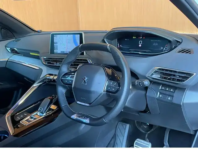 プジョー ３００８ GT ブルー HDi 愛知県 2022(令4)年 1.8万km パール 純正ナビ /フルセグTV /AppleCarPlay /360度カメラ /パノラマガラスルーフ/黒半革シート /シートヒーター /パワーバックドア /ACC /ブラインドスポット /レーンキープ/黒半革シート /シートヒーター/LEDヘッドライト
