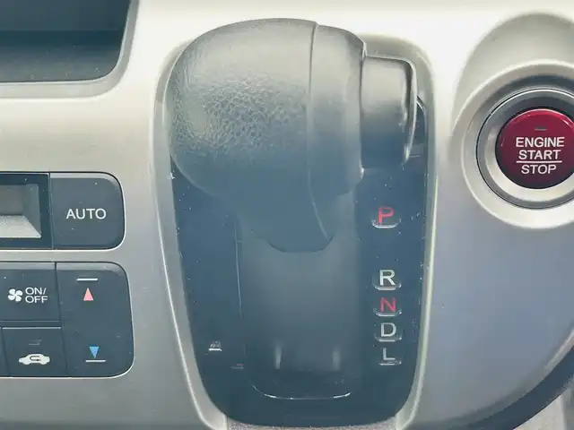 ホンダ Ｎ ＷＧＮ カスタム G 岡山県 2015(平27)年 7.5万km プレミアムベルベットパープル・パール (株)IDOMが運営する【じしゃロン岡山店】の自社ローン対象車両になります。こちらは現金ご利用時の価格です。自社ローンご希望の方は別途その旨お申付け下さい。/純正ナビ/ETC/キセノンライト/純正フロアマット/純正アルミホイール/電格ミラー/ウインカーミラー/ドアバイザー/横滑り防止装置/オートエアコン/プッシュスタート/スマートキー