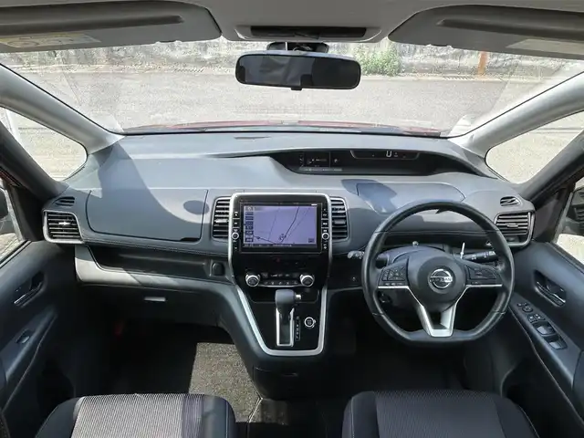 日産 セレナ ハイウェイスター 佐賀県 2016(平28)年 4.8万km マルーンレッド 2トーン エマージェンシーブレーキ　/ＬＤＷ　/クルーズコントロール　/純正９型ナビ　/・バックカメラ　/・フルセグTV/BT/CD/DVD/後席モニター/ＥＴＣ　　/パワースライドドア　/純正１６インチＡＷ　/プッシュスタート　/スペアキー×１/取扱説明書/保証書