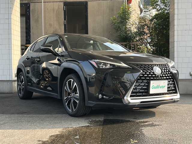 レクサス ＵＸ 250h 京都府 2020(令2)年 7.5万km グラファイトブラックガラスフレーク ディスプレイオーディオナビ　/Ｍｉｒａｃａｓｔ　/レクサスセーフティセンス/レーダークルーズコントロール/レーンキープアシスト/オートマチックハイビーム/プリクラッシュセーフティ/HUD　/BSM　/PKSA　/クリアランスソナー/ステアリングヒーター/メモリーパワーシート/シートヒーター　/全方位カメラ　/フルセグTV/電動格納ミラー/ウィンカーミラー/電動リアゲート/プッシュスタート/スマートキー/禁煙車
