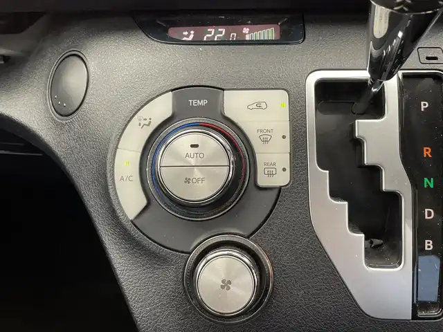 トヨタ シエンタ ハイブリッド G 栃木県 2020(令2)年 1.9万km ホワイトパールクリスタルシャイン メモリナビ/（CD/DVD/フルセグTV/Bluetooth/SD/USB）/バックカメラ/トヨタセーフティセンス/ETC/両側パワースライドドア/禁煙車/オートライト/LEDヘッドライト/横滑り防止装置/フォグランプ/スマートキー/プッシュスタート/ウィンカーミラー/フロアマット