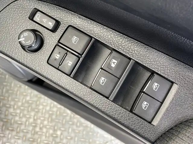 トヨタ シエンタ ハイブリッド G 栃木県 2020(令2)年 1.9万km ホワイトパールクリスタルシャイン メモリナビ/（CD/DVD/フルセグTV/Bluetooth/SD/USB）/バックカメラ/トヨタセーフティセンス/ETC/両側パワースライドドア/禁煙車/オートライト/LEDヘッドライト/横滑り防止装置/フォグランプ/スマートキー/プッシュスタート/ウィンカーミラー/フロアマット