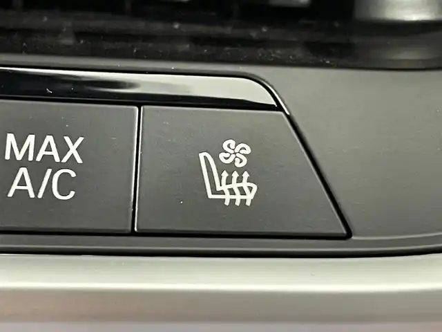 ＢＭＷ ＢＭＷ Ｘ５ xDrive 40d Mスポーツ 愛知県 2022(令4)年 1.2万km パール サンルーフ/アラウンドビューモニター/harman kardonサウンド・システム/本革シート/パワーシート【シートメモリー機能付】/シートヒーター/シートクーラー/衝突軽減ブレーキ/ブラインドスポットモニター/レーダークルーズコントロール/レーンキープアシスト/クリアランスソナー/パーキングアシスト/ダウンヒルアシストコントロール/パワーバックドア/パドルシフト/前後ドライブレコーダー