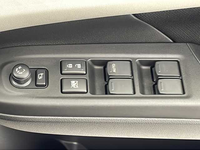 スズキ スイフト XG 岐阜県 2024(令6)年 0.3万km スーパーブラックパール 純正ディスプレイオーディオ/Bluetooth/USB/スズキコネクト/ビルトインETC2.0/レーダークルーズコントロール/シートヒーター(D/N席)/純正フロアマット/ブラインドスポットビューモニター/リヤクロストラフィックアラート/レーンキープアシスト/横滑り防止装置/LEDヘッドライト/オートライト/オートハイビーム