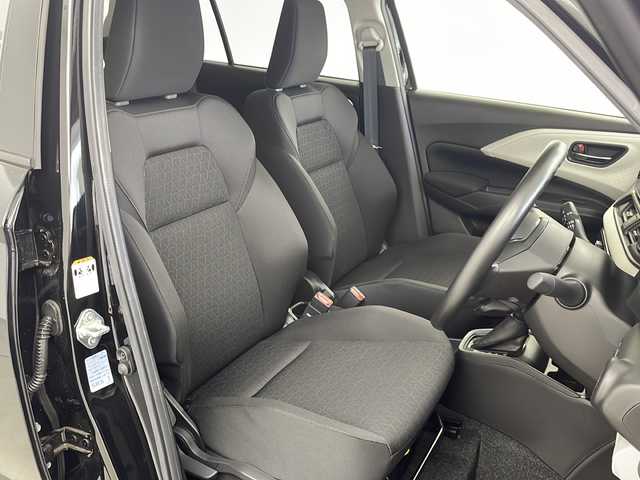 スズキ スイフト XG 岐阜県 2024(令6)年 0.3万km スーパーブラックパール 純正ディスプレイオーディオ/Bluetooth/USB/スズキコネクト/ビルトインETC2.0/レーダークルーズコントロール/シートヒーター(D/N席)/純正フロアマット/ブラインドスポットビューモニター/リヤクロストラフィックアラート/レーンキープアシスト/横滑り防止装置/LEDヘッドライト/オートライト/オートハイビーム