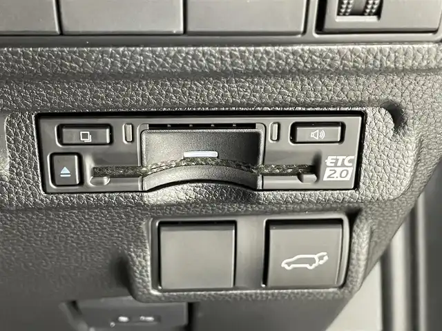 トヨタ カローラ クロス ハイブリッド Z 滋賀県 2025(令7)年 0.1千km ブラックマイカ 純正10.5インチナビ/Bluetooth/フルセグTV/USB/ミラーリング/全方位カメラ/ハーフレザーシート/パノラマガラスルーフ/パワーバックドア/パワーシート/シートヒーター/エアーシート/ステアリングリモコン/ETC2.0/前後ドライブレコーダー