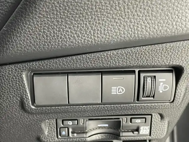 トヨタ カローラ クロス ハイブリッド Z 滋賀県 2025(令7)年 0.1千km ブラックマイカ 純正10.5インチナビ/Bluetooth/フルセグTV/USB/ミラーリング/全方位カメラ/ハーフレザーシート/パノラマガラスルーフ/パワーバックドア/パワーシート/シートヒーター/エアーシート/ステアリングリモコン/ETC2.0/前後ドライブレコーダー