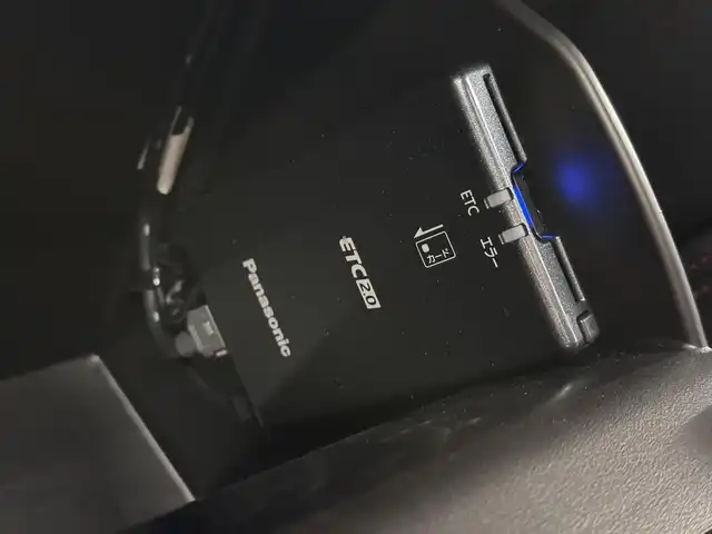 マツダ ＣＸ－５ XD ブラックトーンエディション 三重県 2023(令5)年 2.4万km ソウルレッドクリスタルM 2.2L ディーゼルターボ/FF/MTモード付フロア6AT/10.25インチ センターディスプレイ（ナビ搭載）*/（FM/AM/Bluetooth/USB/SDREC/TV*/ワイヤレス対応AppleCarPlay/AndroidAuto）/360°ビュー・モニター/ETC2.0/i-ACTIVSENSE/［運転支援］/・クルージング＆トラフィックサポート*/・速度標識警報/・ドライバーアテンションアラート/・マツダレーダークルーズコントロール/［リスク警報］/・車間認知支援システム/・車線逸脱警報システム/・ブラインドスポットモニタリング［BSM］/［リスク回避支援］/・レーンキープアシストシステム/［事故回避支援］/・スマートブレーキサポート［SBS］/・パーキングセンサー/装備/・ハンズフリーパワーテールゲート*/・ワイヤレス充電（qi）*/・ハーフレザー/・シートヒーター（D/N）/・ステアリングヒーター/・アクティブドライビングディスプレイ/・パワーシート（D10way）/・左右独立オートエアコン/・電子パーキングブレーキ＆オートホールド/・パドルシフト/・プッシュスタート/・ブラックトーンED専用19inAW/・保/取/ナビ取/など/*…メーカーOP