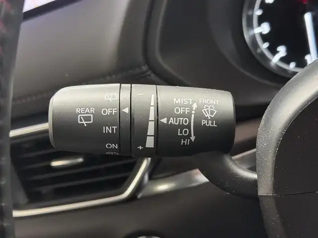 マツダ ＣＸ－５ XD ブラックトーンエディション 三重県 2023(令5)年 2.4万km ソウルレッドクリスタルM 2.2L ディーゼルターボ/FF/MTモード付フロア6AT/10.25インチ センターディスプレイ（ナビ搭載）*/（FM/AM/Bluetooth/USB/SDREC/TV*/ワイヤレス対応AppleCarPlay/AndroidAuto）/360°ビュー・モニター/ETC2.0/i-ACTIVSENSE/［運転支援］/・クルージング＆トラフィックサポート*/・速度標識警報/・ドライバーアテンションアラート/・マツダレーダークルーズコントロール/［リスク警報］/・車間認知支援システム/・車線逸脱警報システム/・ブラインドスポットモニタリング［BSM］/［リスク回避支援］/・レーンキープアシストシステム/［事故回避支援］/・スマートブレーキサポート［SBS］/・パーキングセンサー/装備/・ハンズフリーパワーテールゲート*/・ワイヤレス充電（qi）*/・ハーフレザー/・シートヒーター（D/N）/・ステアリングヒーター/・アクティブドライビングディスプレイ/・パワーシート（D10way）/・左右独立オートエアコン/・電子パーキングブレーキ＆オートホールド/・パドルシフト/・プッシュスタート/・ブラックトーンED専用19inAW/・保/取/ナビ取/など/*…メーカーOP
