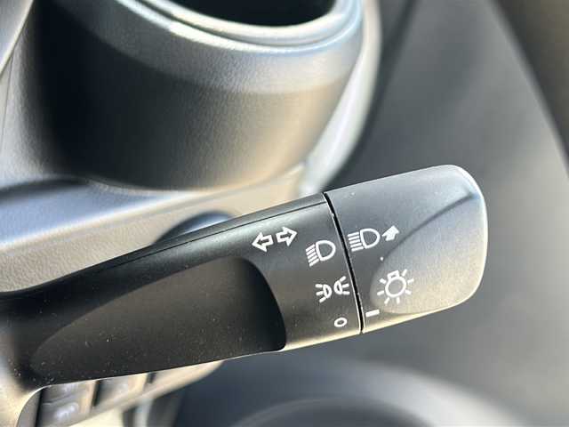 ダイハツ ミラ イース L SAⅢ 岩手県 2018(平30)年 5.4万km ホワイト ７型ナビ　Ｂｌｕｅｔｏｏｔｈ　スマートアシスト　オートハイビーム　電動格納ミラー　衝突軽減ブレーキ　アイドリングストップ　盗難防止システム　キーレスエントリー　デジタルメーター　純正１３アルミホイール