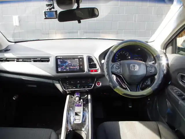 ホンダ ヴェゼル ハイブリッド X 埼玉県 2014(平26)年 8.1万km Ｄグリーン オートクルーズコントロール/ワンセグTV/バックカメラ/CD再生可/Bluetooth/ETC/ドラレコ/純正16インチAW/タバコ臭あり