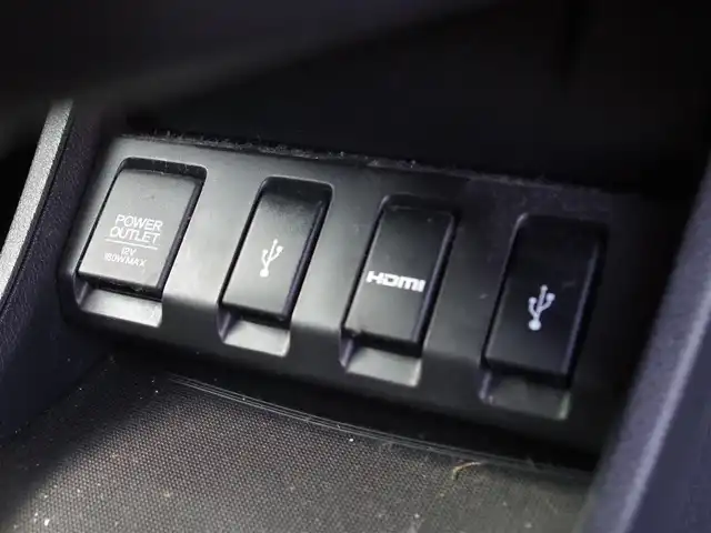 ホンダ ヴェゼル ハイブリッド X 埼玉県 2014(平26)年 8.1万km Ｄグリーン オートクルーズコントロール/ワンセグTV/バックカメラ/CD再生可/Bluetooth/ETC/ドラレコ/純正16インチAW/タバコ臭あり