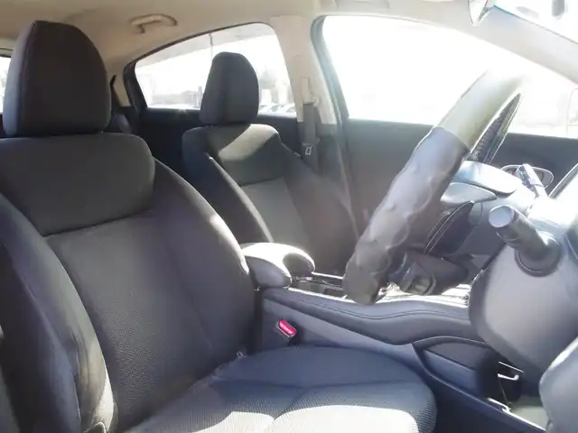 ホンダ ヴェゼル ハイブリッド X 埼玉県 2014(平26)年 8.1万km Ｄグリーン オートクルーズコントロール/ワンセグTV/バックカメラ/CD再生可/Bluetooth/ETC/ドラレコ/純正16インチAW/タバコ臭あり