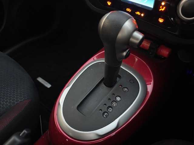 日産 ジューク 15RS タイプV 宮城県 2012(平24)年 6.4万km サファイアブラック 登録時走行距離６３１９５ｋｍ/ドライブレコーダー前後/純正ナビ/・フルセグ/・Bluetooth/・AM/FM/バックカメラ/オートライト/プッシュスタート/スマートキー/スマートキー/横滑り防止機能/フォグランプ/純正アルミホイール/ウインカーミラー/ドアバイザー/ヘッドライトレベライザー/純正フロアマット