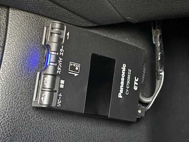 日産 ジューク 15RS タイプV 宮城県 2012(平24)年 6.4万km サファイアブラック 登録時走行距離６３１９５ｋｍ/ドライブレコーダー前後/純正ナビ/・フルセグ/・Bluetooth/・AM/FM/バックカメラ/オートライト/プッシュスタート/スマートキー/スマートキー/横滑り防止機能/フォグランプ/純正アルミホイール/ウインカーミラー/ドアバイザー/ヘッドライトレベライザー/純正フロアマット