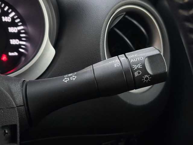 日産 ジューク 15RS タイプV 宮城県 2012(平24)年 6.4万km サファイアブラック 登録時走行距離６３１９５ｋｍ/ドライブレコーダー前後/純正ナビ/・フルセグ/・Bluetooth/・AM/FM/バックカメラ/オートライト/プッシュスタート/スマートキー/スマートキー/横滑り防止機能/フォグランプ/純正アルミホイール/ウインカーミラー/ドアバイザー/ヘッドライトレベライザー/純正フロアマット