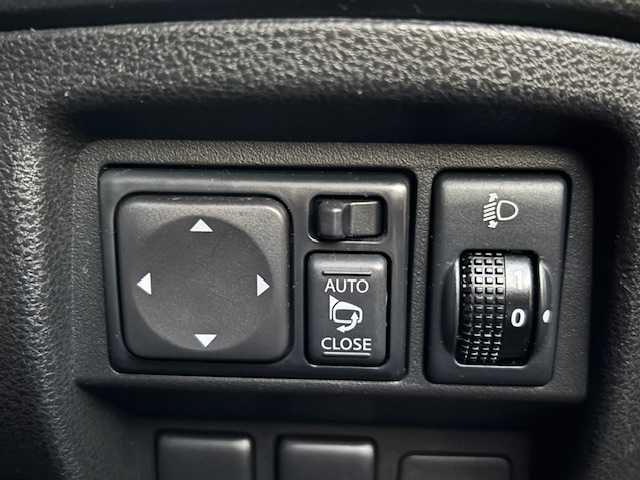 日産 ジューク 15RS タイプV 宮城県 2012(平24)年 6.4万km サファイアブラック 登録時走行距離６３１９５ｋｍ/ドライブレコーダー前後/純正ナビ/・フルセグ/・Bluetooth/・AM/FM/バックカメラ/オートライト/プッシュスタート/スマートキー/スマートキー/横滑り防止機能/フォグランプ/純正アルミホイール/ウインカーミラー/ドアバイザー/ヘッドライトレベライザー/純正フロアマット