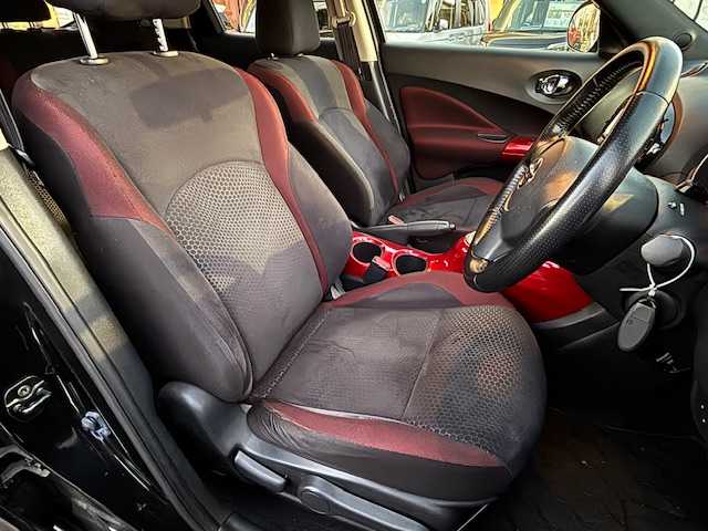 日産 ジューク 15RS タイプV 宮城県 2012(平24)年 6.4万km サファイアブラック 登録時走行距離６３１９５ｋｍ/ドライブレコーダー前後/純正ナビ/・フルセグ/・Bluetooth/・AM/FM/バックカメラ/オートライト/プッシュスタート/スマートキー/スマートキー/横滑り防止機能/フォグランプ/純正アルミホイール/ウインカーミラー/ドアバイザー/ヘッドライトレベライザー/純正フロアマット