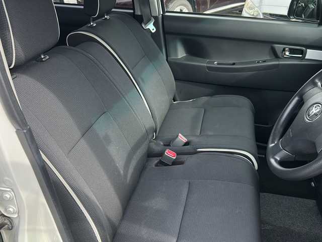 トヨタ ピクシススペース カスタム X 富山県 2015(平27)年 8.1万km パールホワイトⅢ 4WD/スマートキー/社外メモリーナビ(CN-RE50WD)/DVD/MSV/BT/フルセグTV/ETC/オートリトラミラー/電格ウィンカーミラー/純正フルエアロ/HIDヘッドライト/フォグ/メッキドアノブ/純正フロアマット/純正ドアバイザー/保証書・取説・ナビ取説