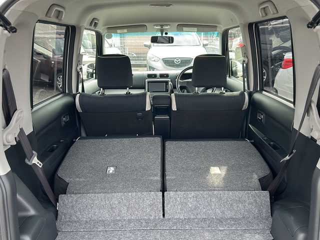 トヨタ ピクシススペース カスタム X 富山県 2015(平27)年 8.1万km パールホワイトⅢ 4WD/スマートキー/社外メモリーナビ(CN-RE50WD)/DVD/MSV/BT/フルセグTV/ETC/オートリトラミラー/電格ウィンカーミラー/純正フルエアロ/HIDヘッドライト/フォグ/メッキドアノブ/純正フロアマット/純正ドアバイザー/保証書・取説・ナビ取説