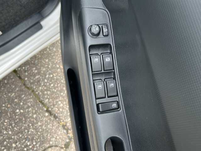 トヨタ ピクシススペース カスタム X 富山県 2015(平27)年 8.1万km パールホワイトⅢ 4WD/スマートキー/社外メモリーナビ(CN-RE50WD)/DVD/MSV/BT/フルセグTV/ETC/オートリトラミラー/電格ウィンカーミラー/純正フルエアロ/HIDヘッドライト/フォグ/メッキドアノブ/純正フロアマット/純正ドアバイザー/保証書・取説・ナビ取説