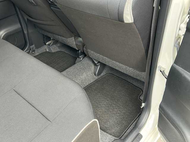 トヨタ ピクシススペース カスタム X 富山県 2015(平27)年 8.1万km パールホワイトⅢ 4WD/スマートキー/社外メモリーナビ(CN-RE50WD)/DVD/MSV/BT/フルセグTV/ETC/オートリトラミラー/電格ウィンカーミラー/純正フルエアロ/HIDヘッドライト/フォグ/メッキドアノブ/純正フロアマット/純正ドアバイザー/保証書・取説・ナビ取説