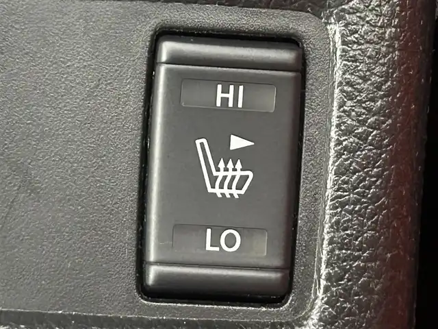 日産 エクストレイル 20X エマージェンシーブレーキ 道央・札幌 2014(平26)年 8万km チタニウムカーキ ・４WD/・日産コネクトSDナビ/　CD/DVD/USB/AUX/BT/フルセグTV/・TVキャンセラー/・ステアリングスイッチ/・アラウンドビューモニター/・ビルトインETC/・衝突軽減ブレーキ/・レーンキープアシスト/・後側方車両検知警報/・コーナリングスタビリティアシスト/・クリアランスソナー/・横滑り防止装置/・ABS/・アイドリングストップ/・ダウンヒルアシストコントロール/・オートライト/・LEDヘッドライト/・フロントフォグランプ/・カプロンシート/・D+N席シートヒーター/・純正フロアマット/・トノカバー/・プッシュスタート/・スマートキー/・スペアキー