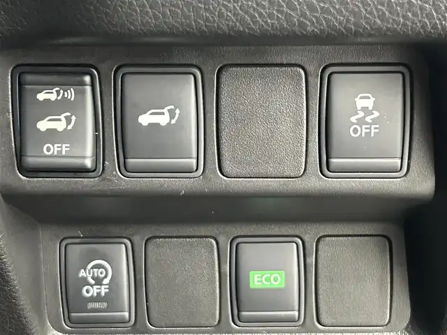 日産 エクストレイル 20X エマージェンシーブレーキ 道央・札幌 2014(平26)年 8万km チタニウムカーキ ・４WD/・日産コネクトSDナビ/　CD/DVD/USB/AUX/BT/フルセグTV/・TVキャンセラー/・ステアリングスイッチ/・アラウンドビューモニター/・ビルトインETC/・衝突軽減ブレーキ/・レーンキープアシスト/・後側方車両検知警報/・コーナリングスタビリティアシスト/・クリアランスソナー/・横滑り防止装置/・ABS/・アイドリングストップ/・ダウンヒルアシストコントロール/・オートライト/・LEDヘッドライト/・フロントフォグランプ/・カプロンシート/・D+N席シートヒーター/・純正フロアマット/・トノカバー/・プッシュスタート/・スマートキー/・スペアキー