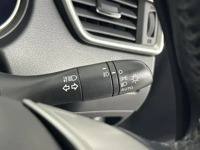 日産 エクストレイル 20X エマージェンシーブレーキ 道央・札幌 2014(平26)年 8万km チタニウムカーキ ・４WD/・日産コネクトSDナビ/　CD/DVD/USB/AUX/BT/フルセグTV/・TVキャンセラー/・ステアリングスイッチ/・アラウンドビューモニター/・ビルトインETC/・衝突軽減ブレーキ/・レーンキープアシスト/・後側方車両検知警報/・コーナリングスタビリティアシスト/・クリアランスソナー/・横滑り防止装置/・ABS/・アイドリングストップ/・ダウンヒルアシストコントロール/・オートライト/・LEDヘッドライト/・フロントフォグランプ/・カプロンシート/・D+N席シートヒーター/・純正フロアマット/・トノカバー/・プッシュスタート/・スマートキー/・スペアキー