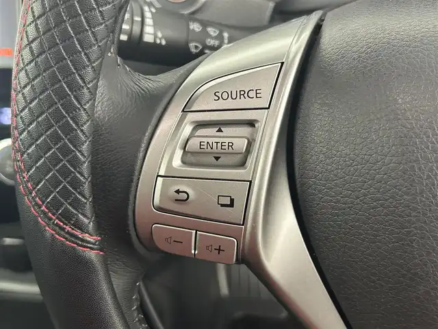 日産 エクストレイル 20X エマージェンシーブレーキ 道央・札幌 2014(平26)年 8万km チタニウムカーキ ・４WD/・日産コネクトSDナビ/　CD/DVD/USB/AUX/BT/フルセグTV/・TVキャンセラー/・ステアリングスイッチ/・アラウンドビューモニター/・ビルトインETC/・衝突軽減ブレーキ/・レーンキープアシスト/・後側方車両検知警報/・コーナリングスタビリティアシスト/・クリアランスソナー/・横滑り防止装置/・ABS/・アイドリングストップ/・ダウンヒルアシストコントロール/・オートライト/・LEDヘッドライト/・フロントフォグランプ/・カプロンシート/・D+N席シートヒーター/・純正フロアマット/・トノカバー/・プッシュスタート/・スマートキー/・スペアキー