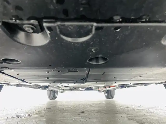 トヨタ アクア Z 福島県 2025(令7)年 0.8万km ブラック トヨタ セーフティセンス/・プリクラッシュセーフティ/・レーントレーシングアシスト/・レーダークルーズコントロール/・オートマチックハイビーム/・ロードサインアシスト/・先行車発進告知機能：/・パーキングサポートブレーキ/・ブラインドスポットモニター/・パノラミックビューモニター/・緊急時操舵支援/・プロアクティブドライビングアシスト/・カラーヘッドアップディスプレイ/純正ディスプレイオーディオ/・Bluetooth/AM・FM/USB/・バックカメラ/・360度カメラ/・ETC/デジタルインナーミラー型前方ドライブレコーダー/プッシュスタート/・スマートキー/フロアマット/革巻きステアリング/・ステアリングスイッチ/電装格納ミラー/LEDライト/・フォグライト/・ヘッドライトリベライザー