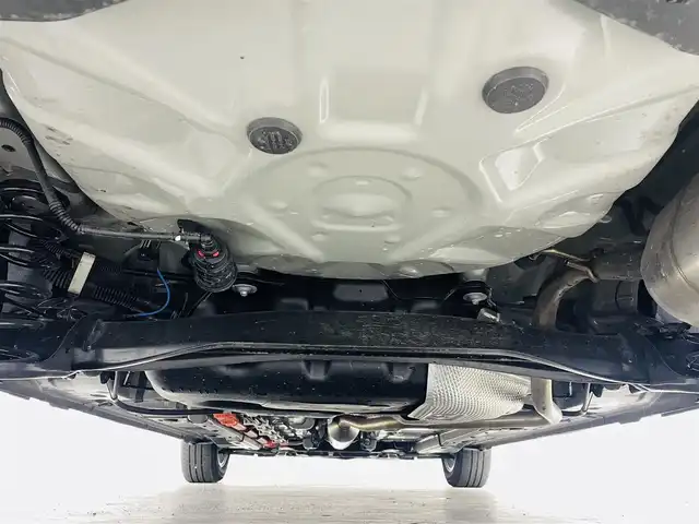 トヨタ アクア Z 福島県 2025(令7)年 0.8万km ブラック トヨタ セーフティセンス/・プリクラッシュセーフティ/・レーントレーシングアシスト/・レーダークルーズコントロール/・オートマチックハイビーム/・ロードサインアシスト/・先行車発進告知機能：/・パーキングサポートブレーキ/・ブラインドスポットモニター/・パノラミックビューモニター/・緊急時操舵支援/・プロアクティブドライビングアシスト/・カラーヘッドアップディスプレイ/純正ディスプレイオーディオ/・Bluetooth/AM・FM/USB/・バックカメラ/・360度カメラ/・ETC/デジタルインナーミラー型前方ドライブレコーダー/プッシュスタート/・スマートキー/フロアマット/革巻きステアリング/・ステアリングスイッチ/電装格納ミラー/LEDライト/・フォグライト/・ヘッドライトリベライザー