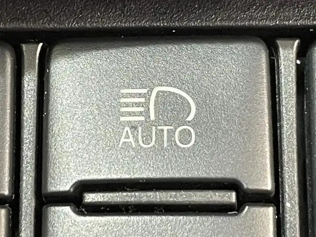 トヨタ シエンタ ハイブリッド G 愛知県 2019(令1)年 2万km ヴィンテージブラウンパールクリスタルシャイン 純正ナビ（NSCN-W68)/（AM/FM/CD/SD/Bluetooth/地デジ/AUX)　/トヨタセーフティセンスC　/　　-衝突軽減ブレーキ　/　　-オートマチックハイビーム/　　-レーンディパーチャーアラート/両側パワースライドドア　/ビルトインＥＴＣ　/クルーズコントロール　/バックカメラ　/ドライブレコーダー　/パーキングソナー/先行車発進告知機能/USB接続/プッシュスタート/　　-スマートキー/純正フロアマット