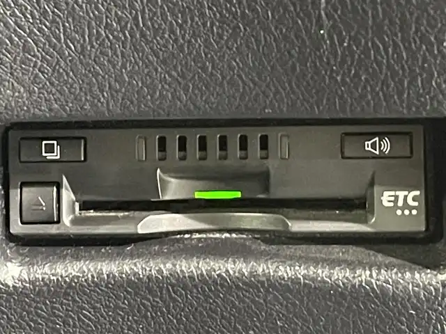 トヨタ シエンタ ハイブリッド G 愛知県 2019(令1)年 2万km ヴィンテージブラウンパールクリスタルシャイン 純正ナビ（NSCN-W68)/（AM/FM/CD/SD/Bluetooth/地デジ/AUX)　/トヨタセーフティセンスC　/　　-衝突軽減ブレーキ　/　　-オートマチックハイビーム/　　-レーンディパーチャーアラート/両側パワースライドドア　/ビルトインＥＴＣ　/クルーズコントロール　/バックカメラ　/ドライブレコーダー　/パーキングソナー/先行車発進告知機能/USB接続/プッシュスタート/　　-スマートキー/純正フロアマット