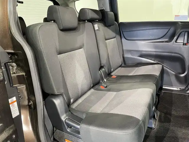 トヨタ シエンタ ハイブリッド G 愛知県 2019(令1)年 2万km ヴィンテージブラウンパールクリスタルシャイン 純正ナビ（NSCN-W68)/（AM/FM/CD/SD/Bluetooth/地デジ/AUX)　/トヨタセーフティセンスC　/　　-衝突軽減ブレーキ　/　　-オートマチックハイビーム/　　-レーンディパーチャーアラート/両側パワースライドドア　/ビルトインＥＴＣ　/クルーズコントロール　/バックカメラ　/ドライブレコーダー　/パーキングソナー/先行車発進告知機能/USB接続/プッシュスタート/　　-スマートキー/純正フロアマット