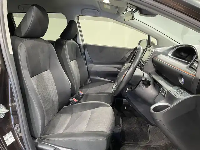 トヨタ シエンタ ハイブリッド G 愛知県 2019(令1)年 2万km ヴィンテージブラウンパールクリスタルシャイン 純正ナビ（NSCN-W68)/（AM/FM/CD/SD/Bluetooth/地デジ/AUX)　/トヨタセーフティセンスC　/　　-衝突軽減ブレーキ　/　　-オートマチックハイビーム/　　-レーンディパーチャーアラート/両側パワースライドドア　/ビルトインＥＴＣ　/クルーズコントロール　/バックカメラ　/ドライブレコーダー　/パーキングソナー/先行車発進告知機能/USB接続/プッシュスタート/　　-スマートキー/純正フロアマット